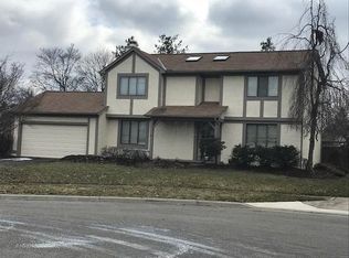 1649 Cayuga Ct, Grove City, OH 43123