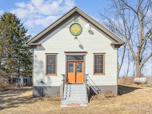 W11798 Pleasant Corner Rd, Stockholm, WI 54769