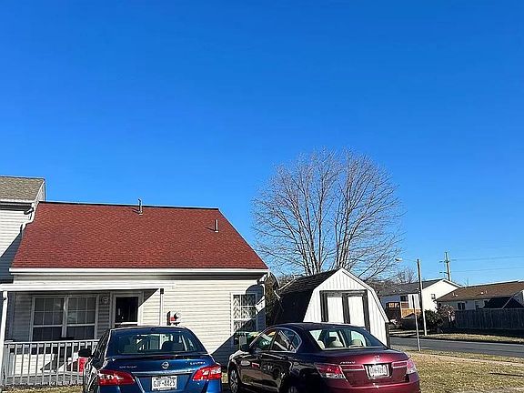 4th image of 100 Tory Cir