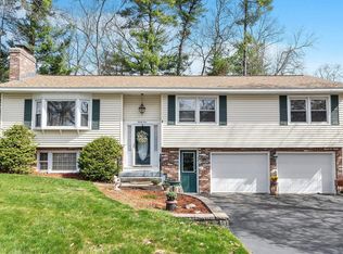 31 Biscayne Pkwy, Nashua, NH 03064