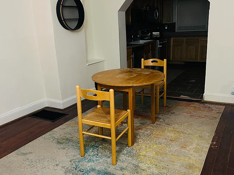 107 N Port St — Photo 6