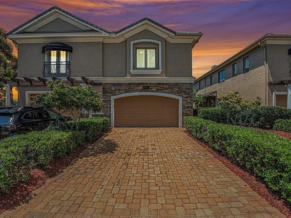 652 SAXONY BOULEVARD, ST PETERSBURG, FL 33716