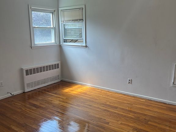 5th image of 48 Cherry Ln Floor 1