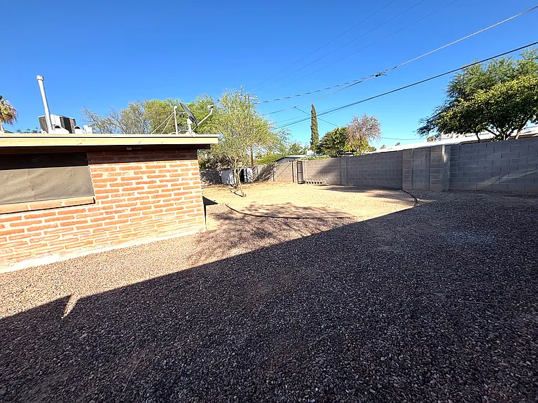 5512 E Alta Vista St — Photo 21