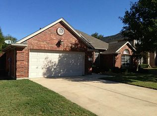 2711 Windstone Way, Corinth, TX 76210
