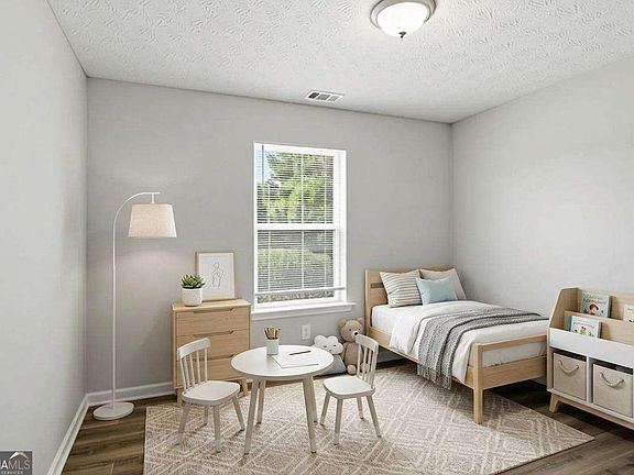 5th image of 222 Dove Pl