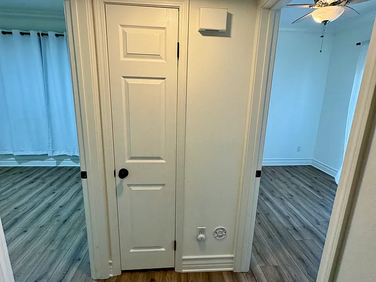 1253 Granville Ave #5 — Photo 14