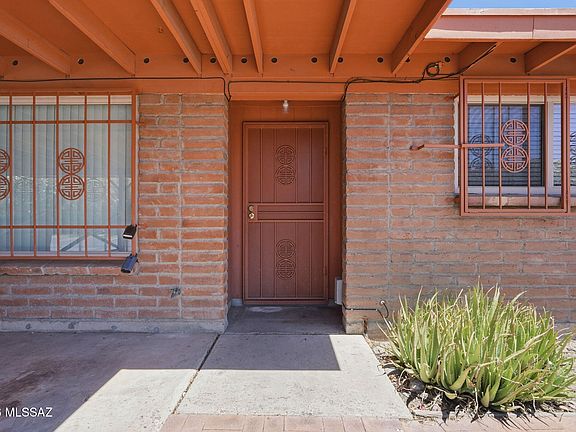 5th image of 3317 E Fort Lowell Rd