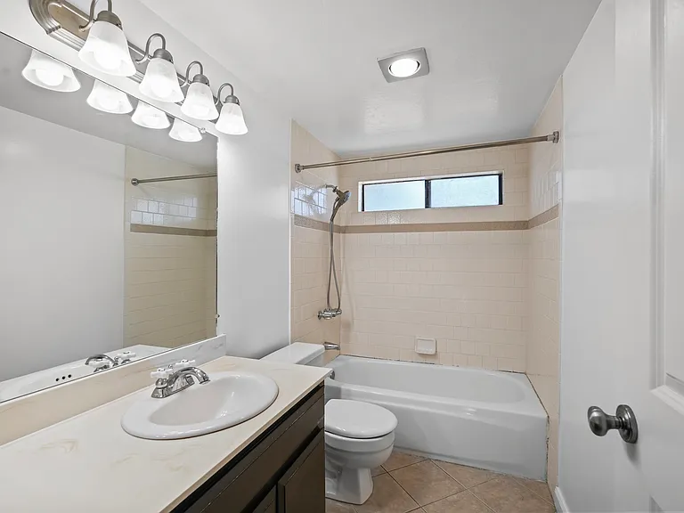 472 N Winchester Blvd — Photo 10