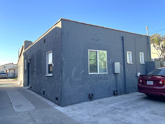 4th image of 831 E 82nd St #2