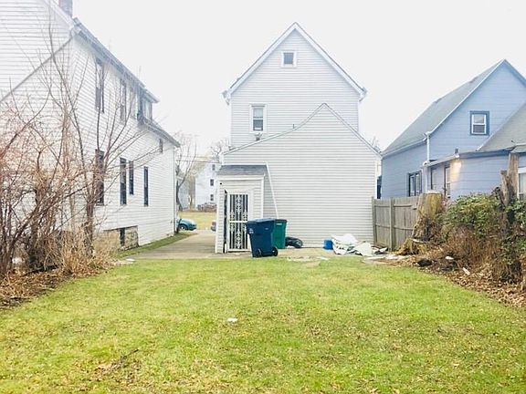 3rd image of 110 Landon St