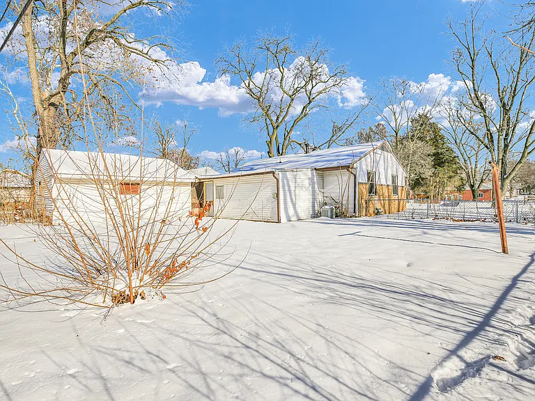 1101 N McKinley Ave — Photo 25
