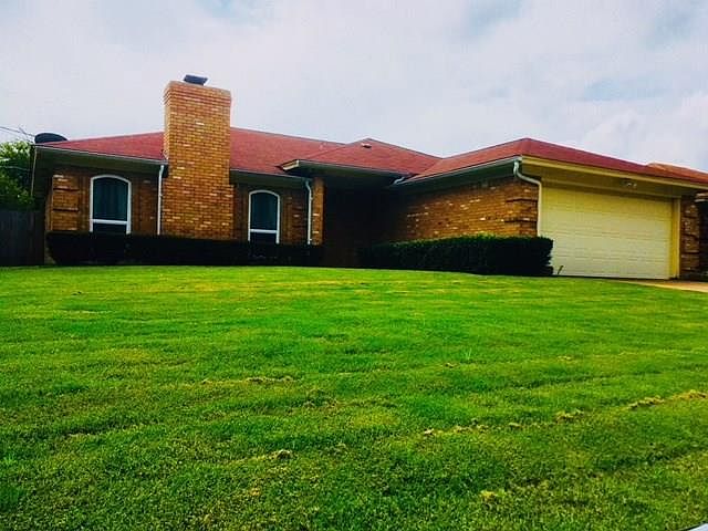 1st image of 808 Wind Brooke Dr