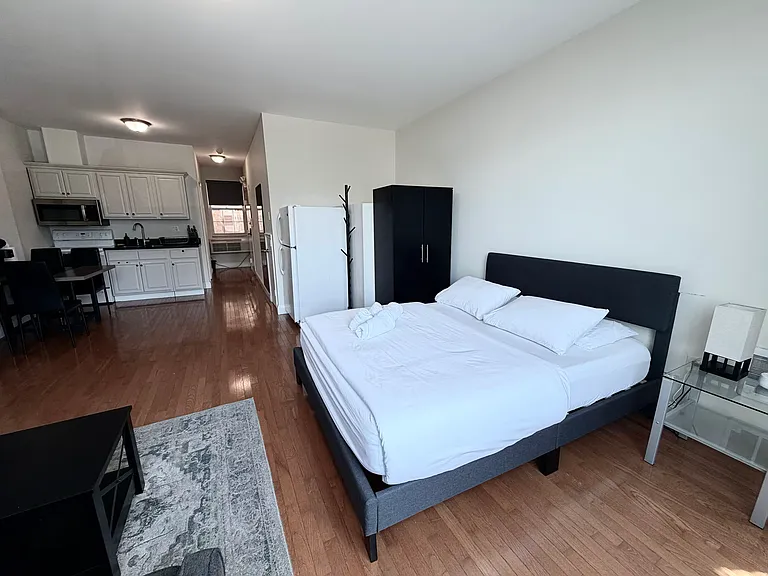 205 N 11th St #2 — Photo 12