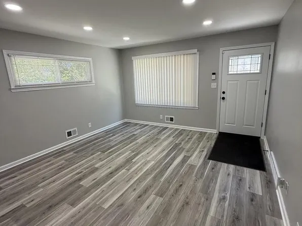 5759 North 95th STREET, Milwaukee, WI 53225