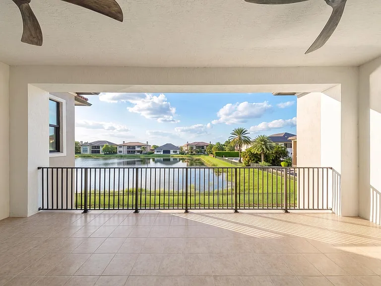 9065 Watercrest Cir #E — Photo 38