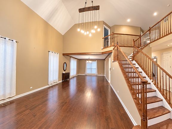 4th image of 541 Bridgestone Ct