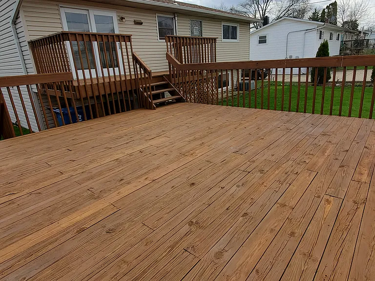 Large 2-tier deck