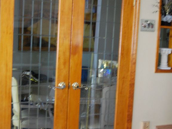 french doors to dinning room