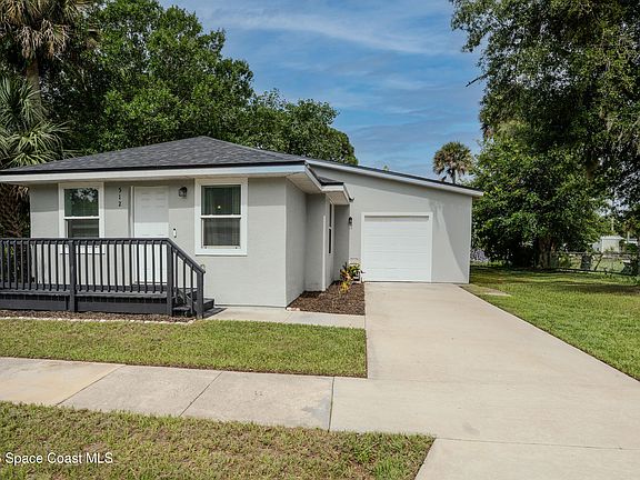 2nd image of 512 Canaveral Ave