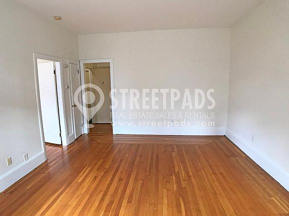 2nd image of 1539.5 Beacon St #1539B-25