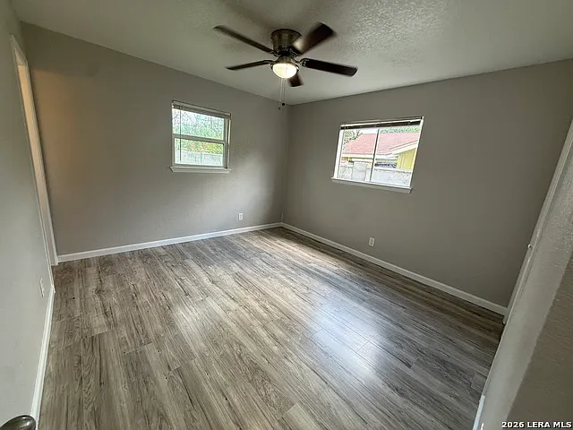 4911 Tennyson Dr — Photo 12