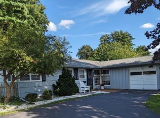 25 Doris Rd, Framingham, MA 01701