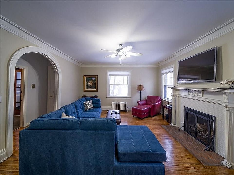 1st image of 240 Culver Rd #1