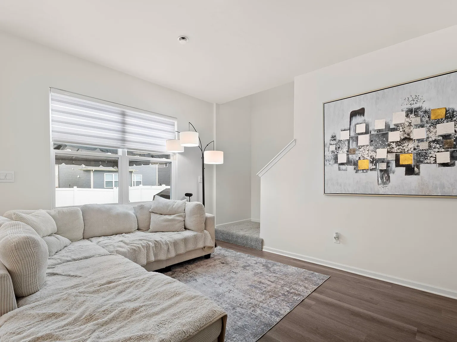 3 bed, 1663 sqft, $3,100 — Photo 4