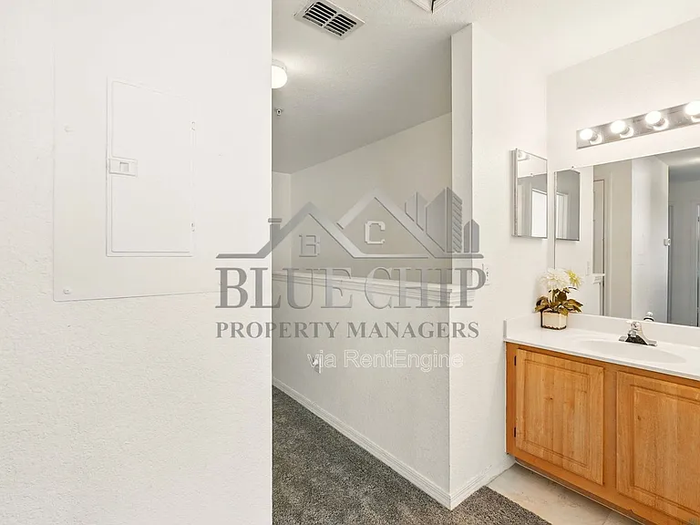 4005 Venetian Bay Dr #108 — Photo 21