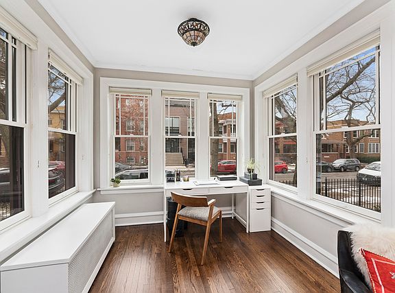 4th image of 1439 W Catalpa Ave #1W