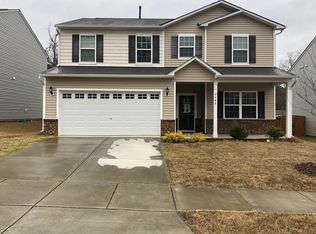 2648 Averon Dr, Fuquay Varina, NC 27526