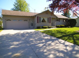 2968 Chrysler Dr, Bay City, MI 48706