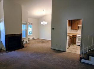 911 Apricot Ave APT B, Campbell, CA 95008
