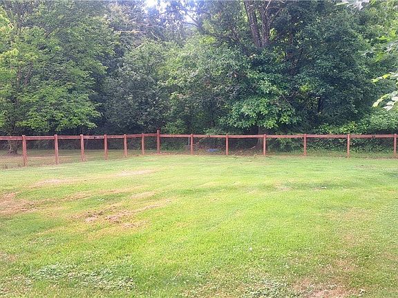 4th image of 80 Morrison Ln