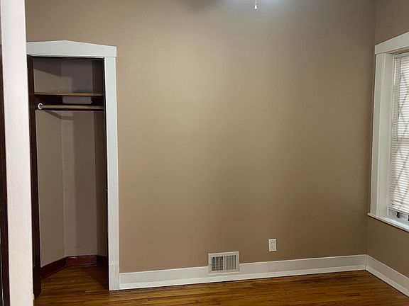 5th image of 1305 N Keeler Ave #1