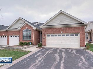 845 Eineke Blvd, Algonquin, IL 60102