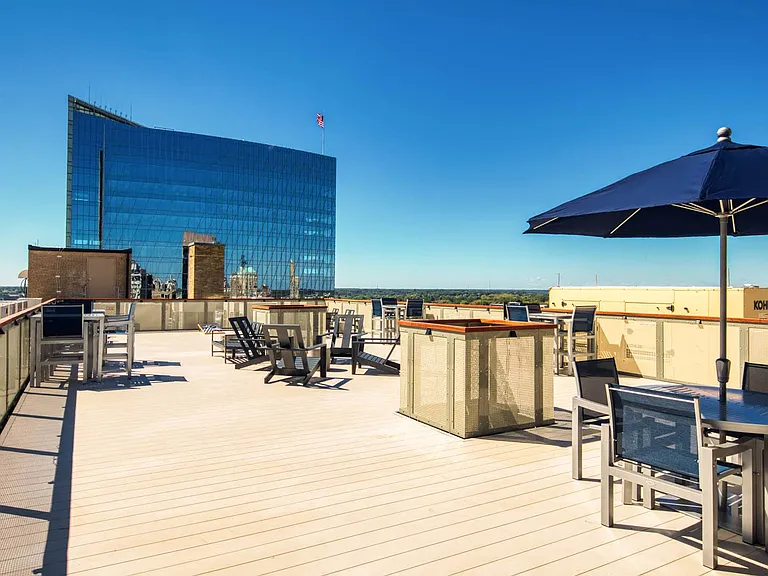 Rooftop Lounge