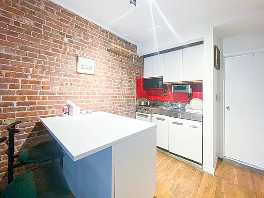 Rented by Blackwater Associates Inc. | media 11