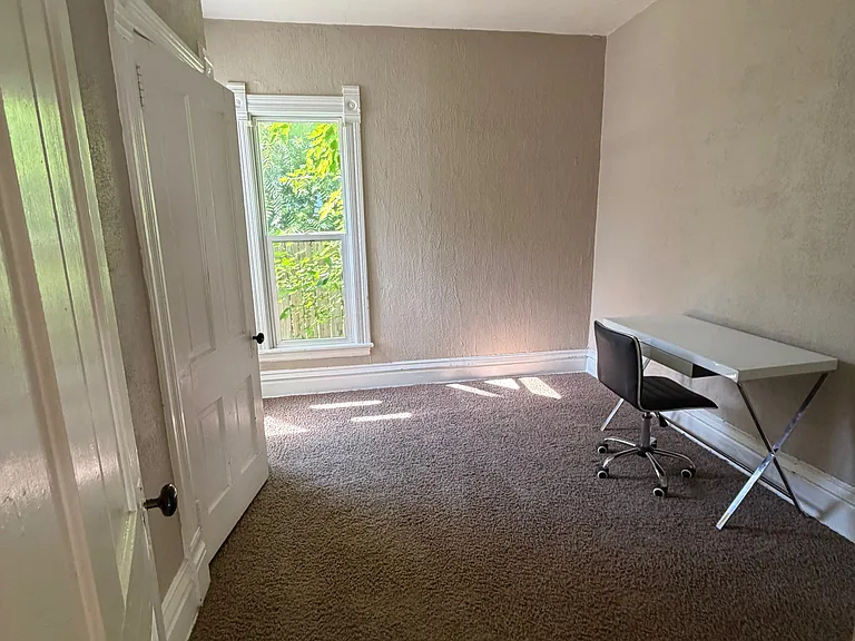 914 Washington St #1 — Photo 7