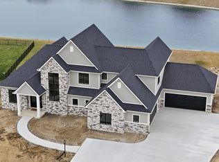 10642 Chestnut Creek Blvd, Fort Wayne, IN 46814