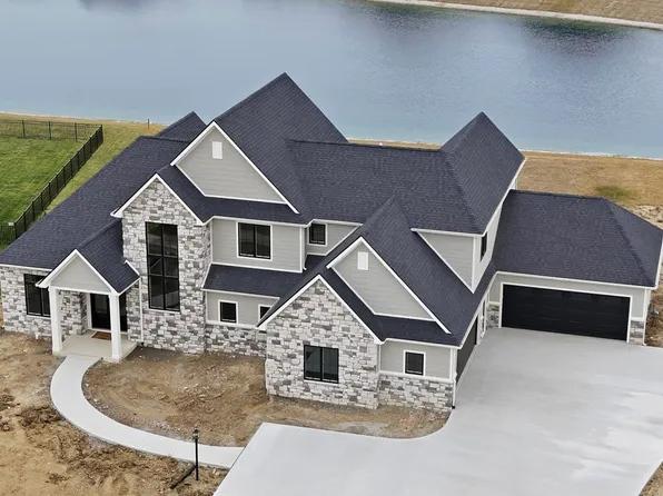 10642 Chestnut Creek Blvd, Fort Wayne, IN 46814
