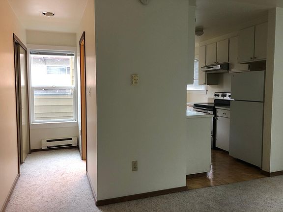 5th image of 1717 16th Ave #26