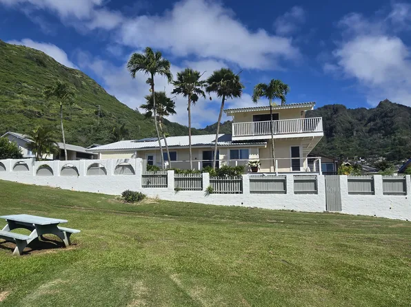 797 Ainapo St, Honolulu, HI 96825