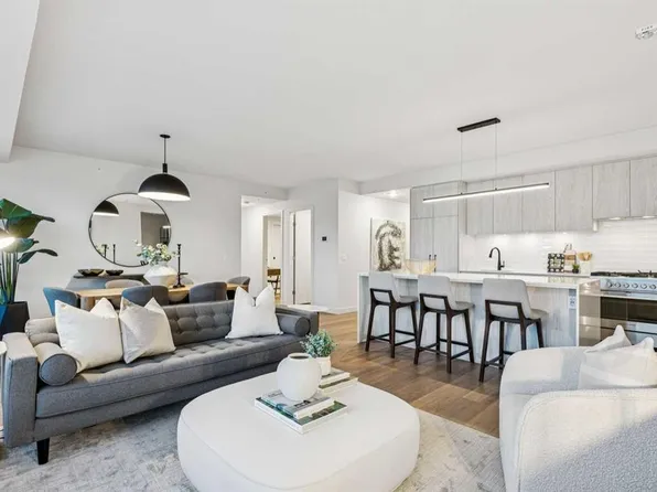 1107 N Gladstone Rd NW #1004, Calgary, AB T2N 3T1