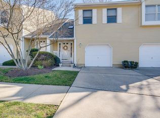 11 Mayfair Ct, Little Silver, NJ 07739