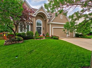 2529 SW Winterview Rdg, Lees Summit, MO 64081