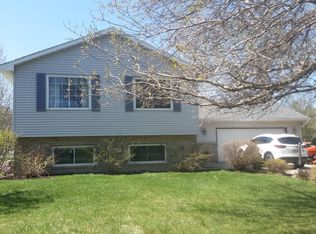13010 Raven St NW, Coon Rapids, MN 55448