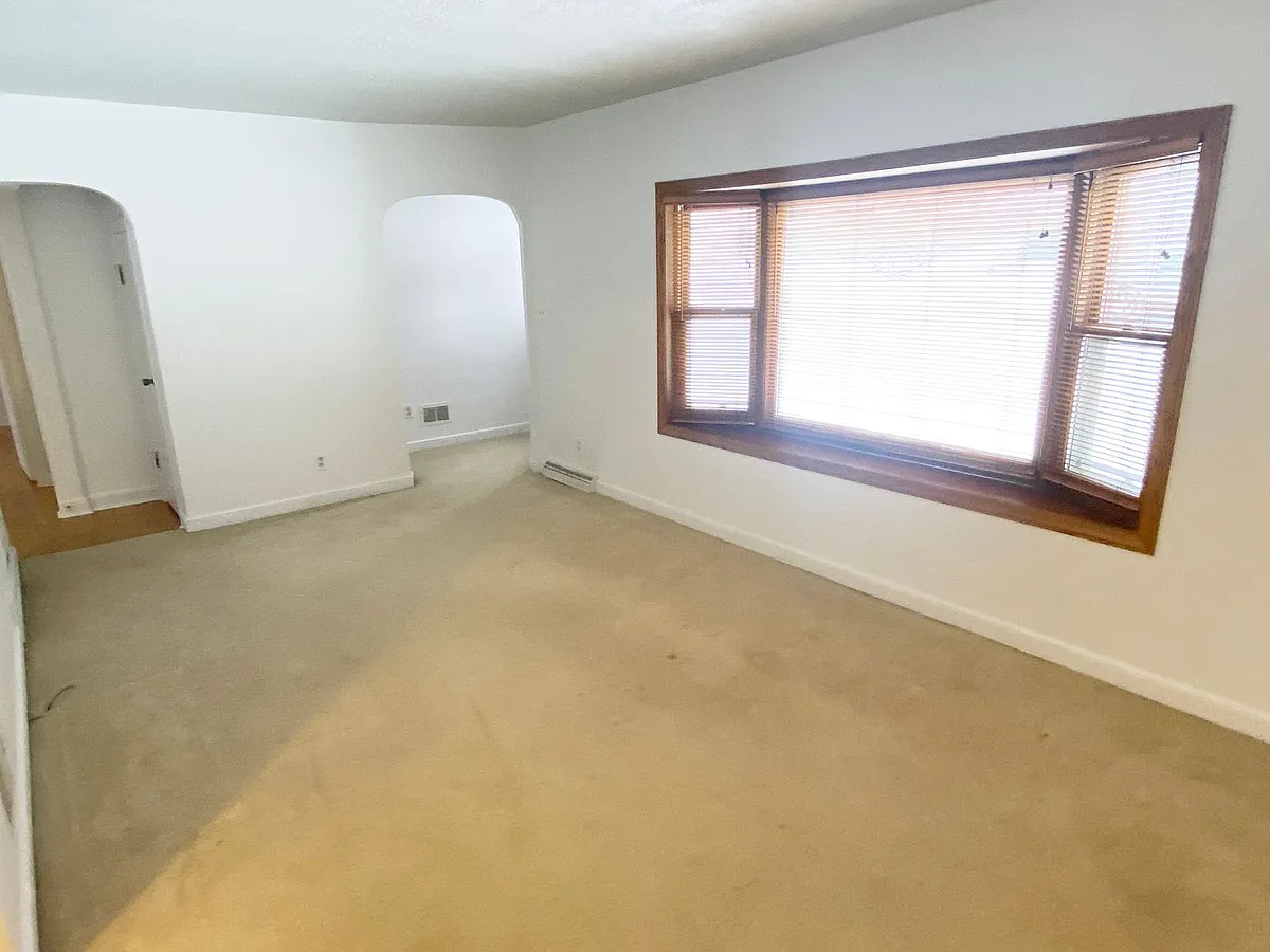Building Photo - 315 W Wausau Ave