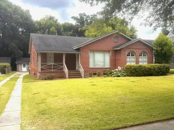 1616 Crest Dr, Columbus, GA 31906